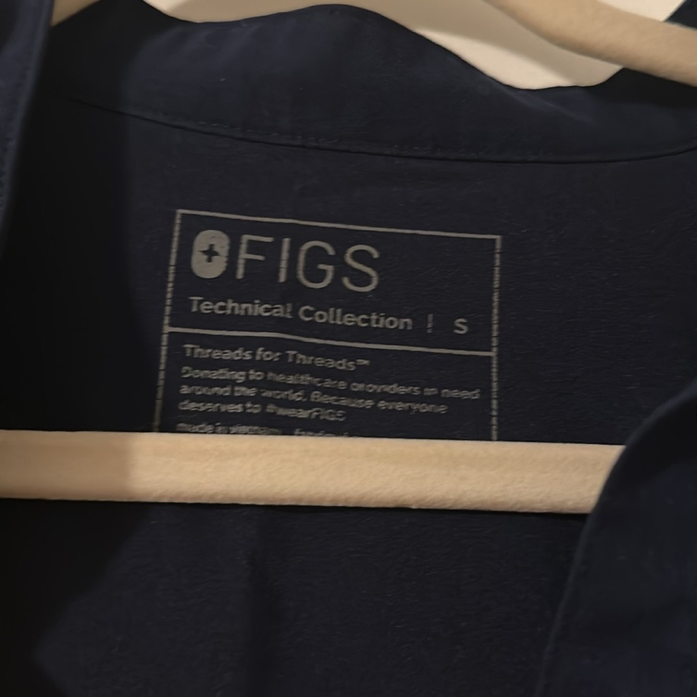 FIGS Navy Small Rafaela scrub top - Picture 2 of 2